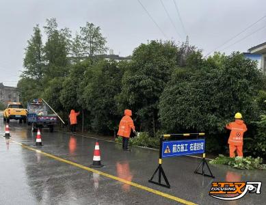 荆州公路部门严密防御强降雨 保障国省干线安全畅通