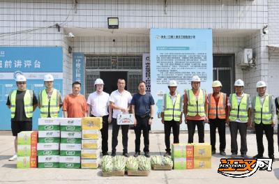 江陵县城发集团：深入一线送清凉 浓浓关怀暖人心