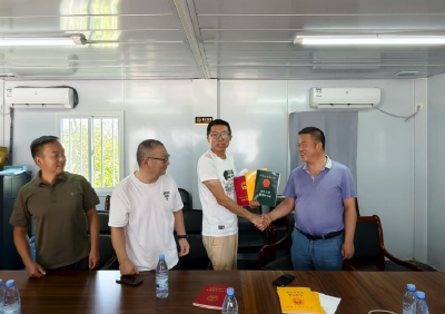 优化营商环境 | 石首市自然资源和规划局：“送证上门”实现“五证同发” 