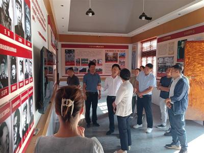 “五味子书记”翁新强：带领乡亲在家门口挣到钱