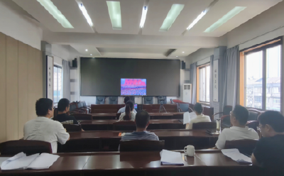 荆州市邮政管理局集中观看纪念中国人民抗日战争暨世界反法西斯战争胜利80周年大会
