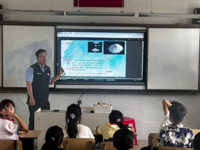 荆州区八岭山镇：开学第一课，青春不“毒”行