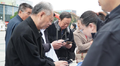 荆州市第十六届“中国统计开放日”活动举行