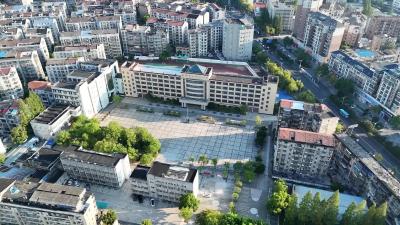 湖北荆州：学生回流 让每一个孩子“近享”优质均衡教育
