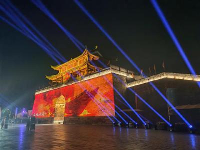 千年一城满风华 | 光影盛宴点亮夜空 国庆邀您沉浸式畅玩荆州古城