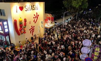 湖北日报关注 | 老街火了 街角绿了 邻里暖了 沙市“微改造”重燃老城烟火