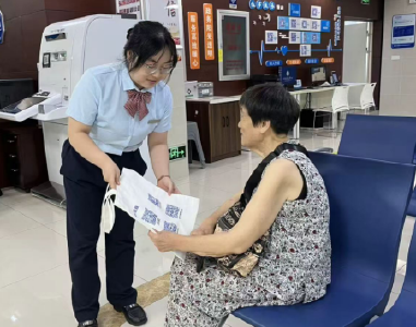 优化营商环境 | 沙市区政务服务中心：“政策随身袋”为群众“袋”来温暖与便利