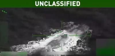 特朗普：美军开火，摧毁大型潜艇