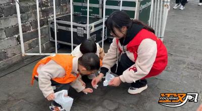 荆州区东城街道“荆声有你”文旅讲解志愿者组织开展亲子研学活动