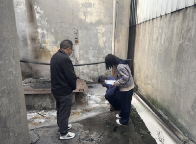 严查隐蔽污染源！荆州市洪湖流域综合治理城区中心暗访督查“两不在”企业  