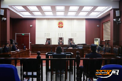 江陵法院开展职务犯罪庭审旁听警示教育活动