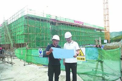 锻造青年铁军 ——来凤县“四进四提”提升干部素质纪实