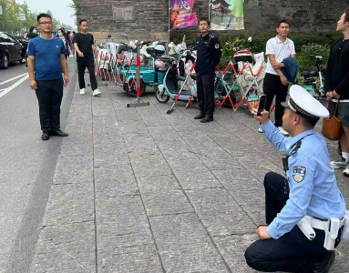 千年一城满风华 | 荆州交警：全员在岗 绘就路畅人安好风景