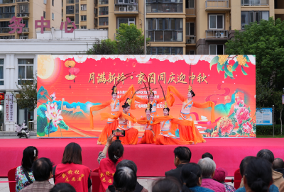 家国同庆 经开共舞