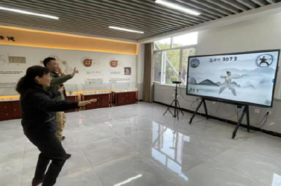 湖北中医高专开展“党建引领 沉浸研学”特色主题党日活动