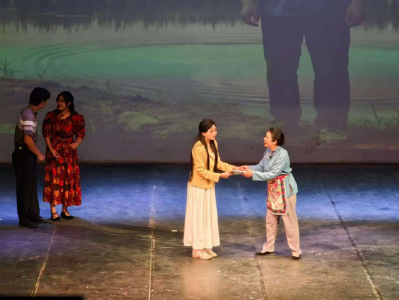 荆州非遗“出海”，马山民歌惊艳国际戏剧节