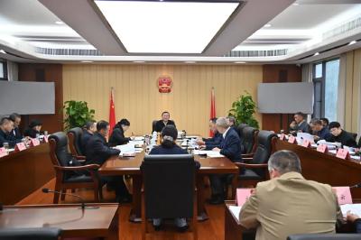 荆州市六届人大常委会召开第五十五次主任会议