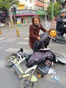 暖新闻丨荆州区通会桥社区志愿者：退休不褪色 志愿暖人心