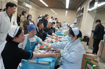《壮哉！荆州无偿献血事业巡礼》之三丨荆州市医疗机构无偿献血，撑起临床供血半壁江山