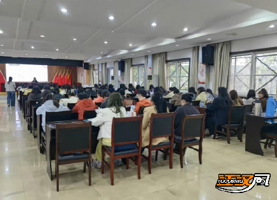 荆州经开区妇联举行普法宣讲活动