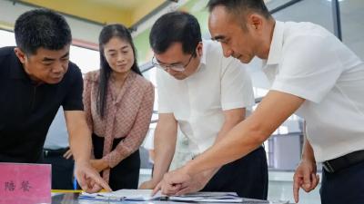 张青松调研经开区“群腐”集中整治工作