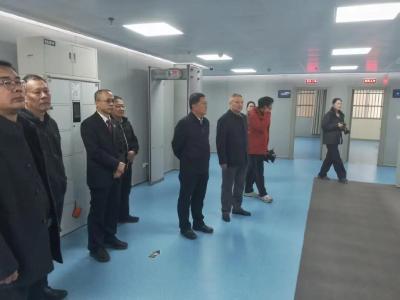 内蒙古自治区人大常委会来荆州考察法律援助立法工作