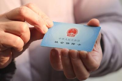 “救命钱”的蛀虫，荆州曝光4起典型案例！