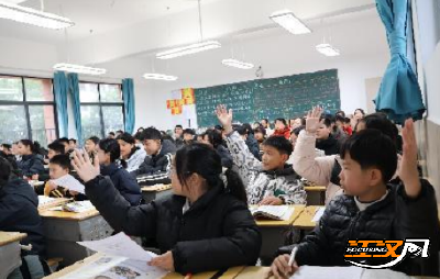 江陵：推动“研修+同课异构” 双轨教学模式