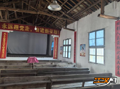 3年放映红色影片近400场 石首老党员自办“公益电影院”暖了邻里情