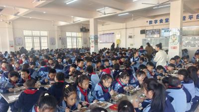 荆州新城实验学校：破解数字难题 守护校园 “食” 光