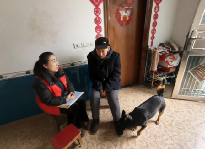 【办实事 在行动】 以专业陪伴驱散晚年孤独  荆州“温馨伴老团”托起老年人“心”晴晚年