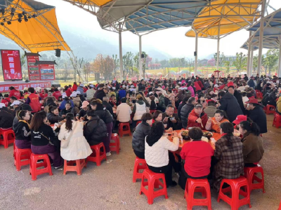 荆楚年味浓，团圆迎新春！石首桃源小镇千人糍粑欢乐汇启幕