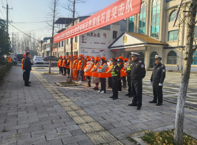 多部门联动！荆州市举行首次跨区域公路除冰融雪应急演练 