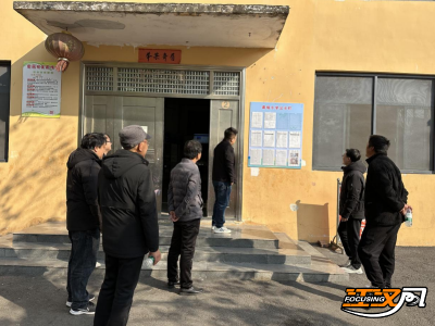 监利市龚场小学膳食监督家长委员会开展督导活动