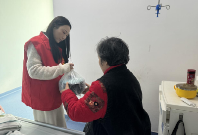 荆州区聚贤社区：文火慢炖三小时  “五小服务”暖人心