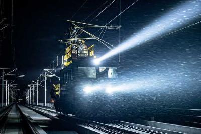 升级防寒保障！多地筑牢民生“保温墙”