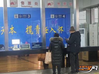 荆州积极应对雨雪冰冻天气 部分客运线路临时停运