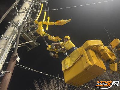 雪中悍刀行：铁军战风雪 灯火暖荆州