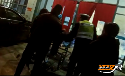 为生命开道！松滋交警紧急护送重伤群众就医