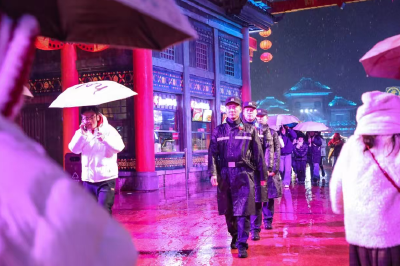 元旦佳节，平安守护！荆州公安民警的别样跨年