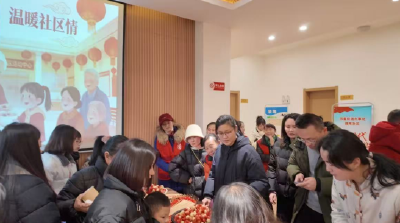 品粥话家常 共叙邻里情   纪南文旅区郢东社区开展腊八主题活动