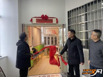 “赵亮书画印工作室”落地沙市区东岳社区  荆楚文化再添传承阵地