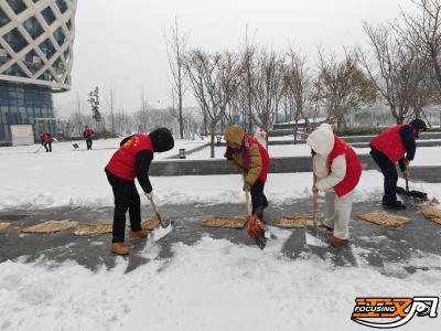迎战低温雨雪天气 | 荆州市数据局开启“暖心通道”护航群众雪天办事路