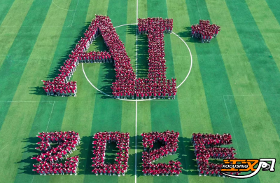 荆州一中学“AI+2026”创意造型迎新年