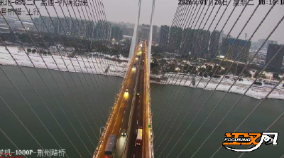 以雪为令 以动制冻 荆州市路桥公司昼夜鏖战保畅通