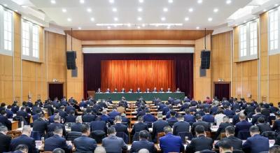 荆州市委经济工作会议召开