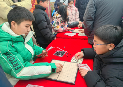 元旦假期次日荆州园博园持续火爆 楚风游园盛宴吸引市民沉浸体验 