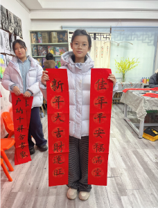 【全民写春联】荆州开发区第一小学郝佳钰：笔墨传文脉，雅韵迎新春