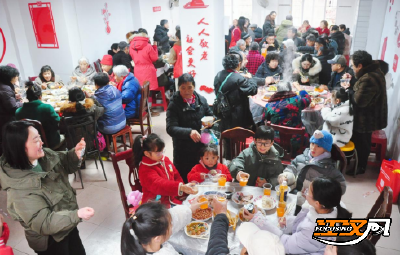 沙市区青龙台社区：邻里共享年味盛宴 新春小区温情满满