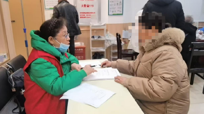 荆州区梅村社区开展“春防”专项行动 暖心举措提升精神障碍患者体检参与率 